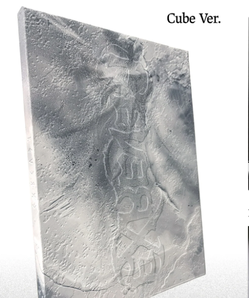 EXO - 8th Alum 'REVERXE' (Photobook ver.)
