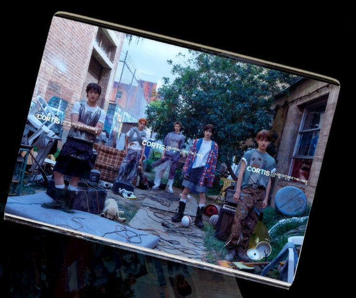 CORTIS - 1st Mini Album 'COLOR OUTSIDE THE LINES' (Standard ver.)