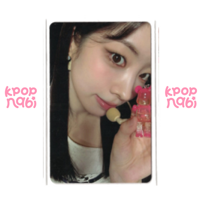 [PC] TWICE - TWICE X BE@RBRICK Photocard