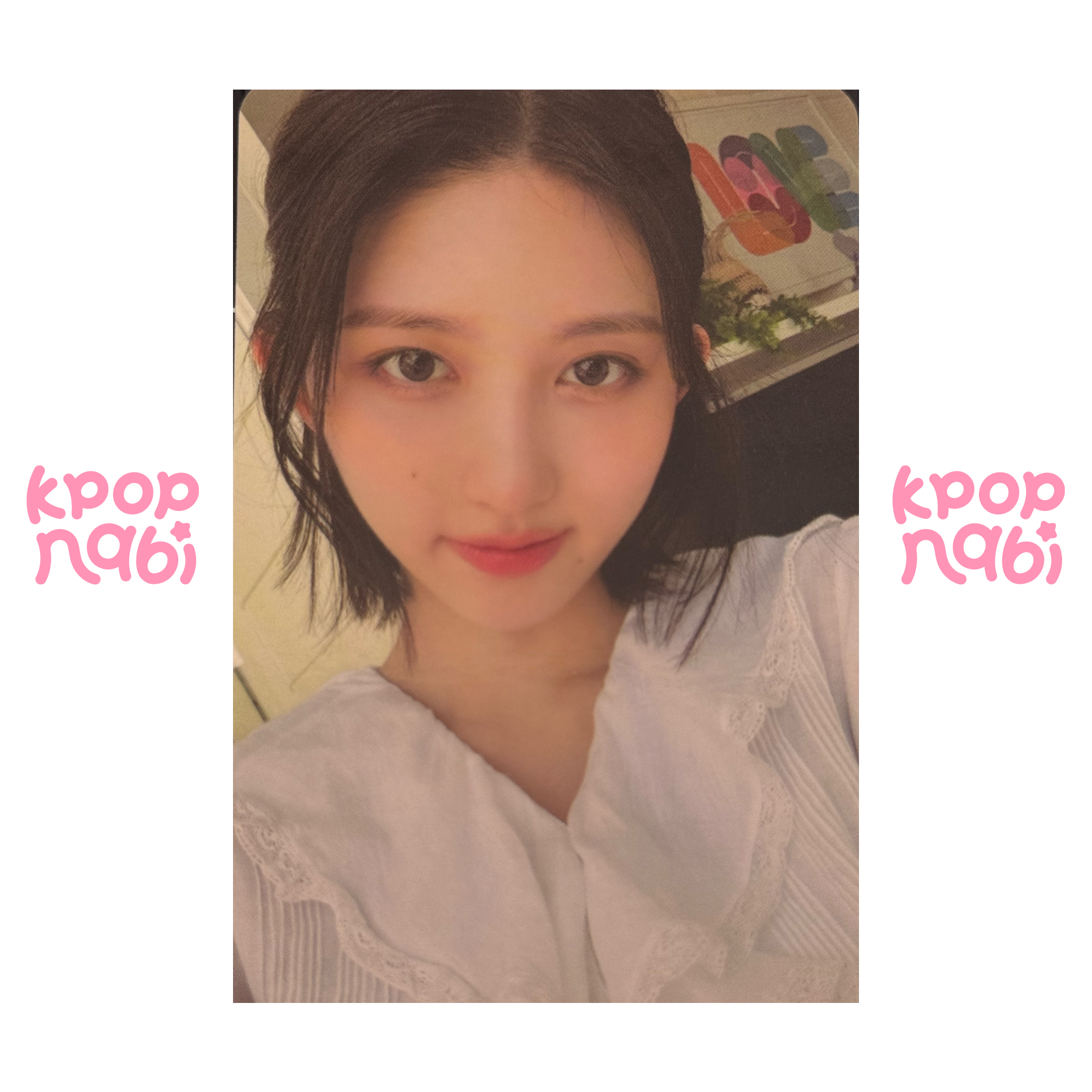 [PC] IVE - Gaeul 'A Dreamy Day' The 1st Photobook (Summer Beach Story ver.)