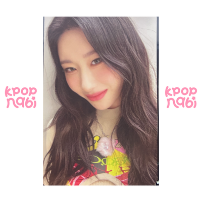 [PC] ITZY - Chaeryeong 'Cheshire' (Standard ver.)