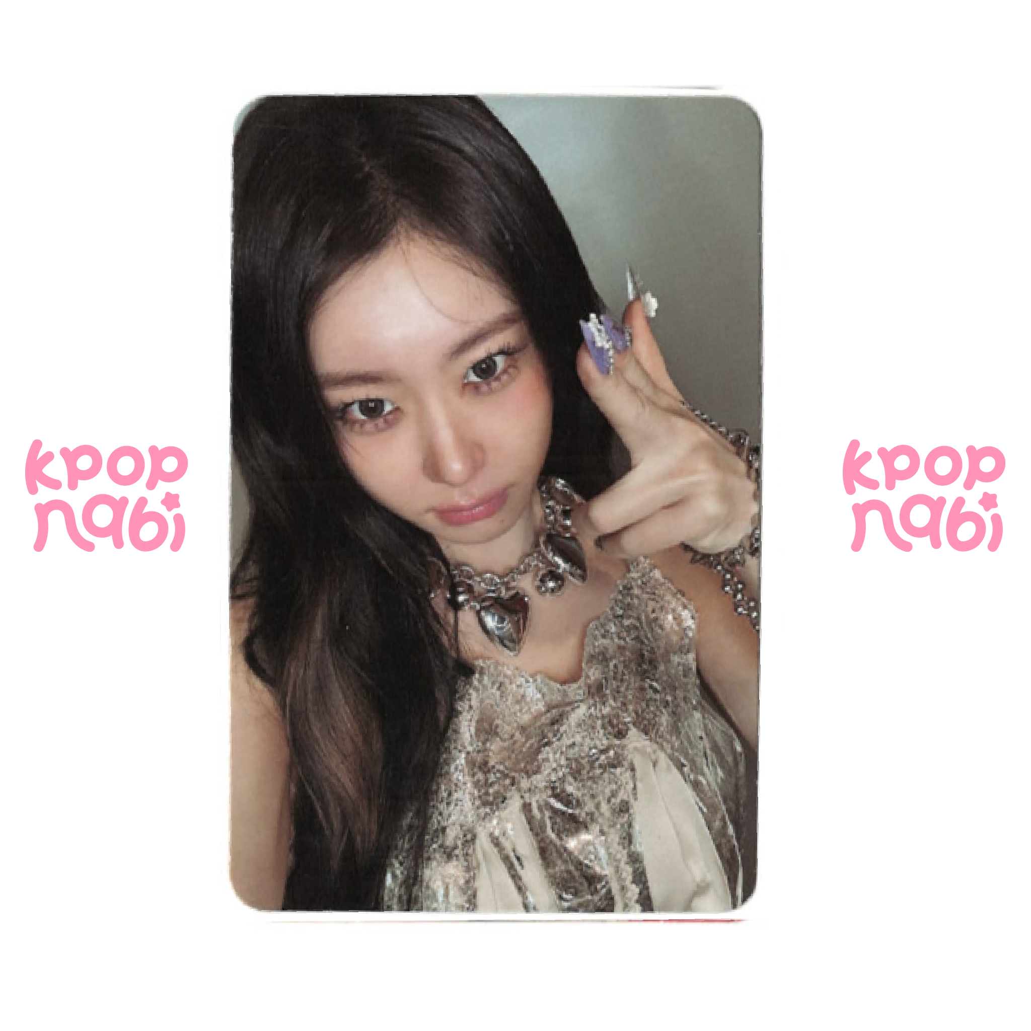 [PC] ITZY - Chaeryeong 'Tunnel Vision' (PHOTOBOOK B ver.)