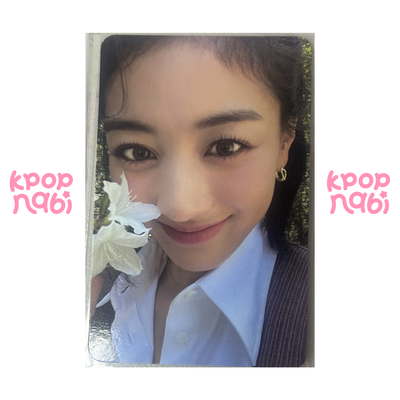 [PC] TWICE - Jihyo 'BETWEEN 1&2' (Standard ver.)