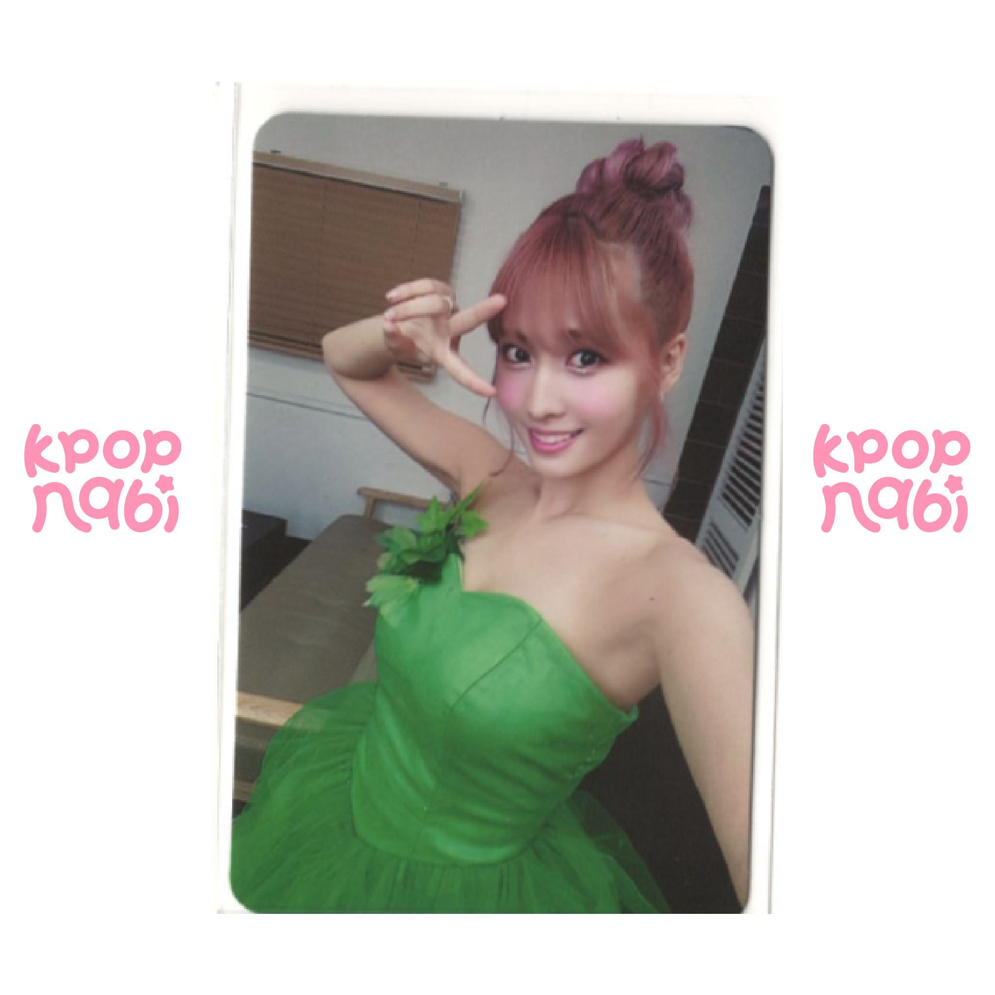 [PC] TWICE - Momo 'Twicecoaster: Lane 1' (Standard ver.)